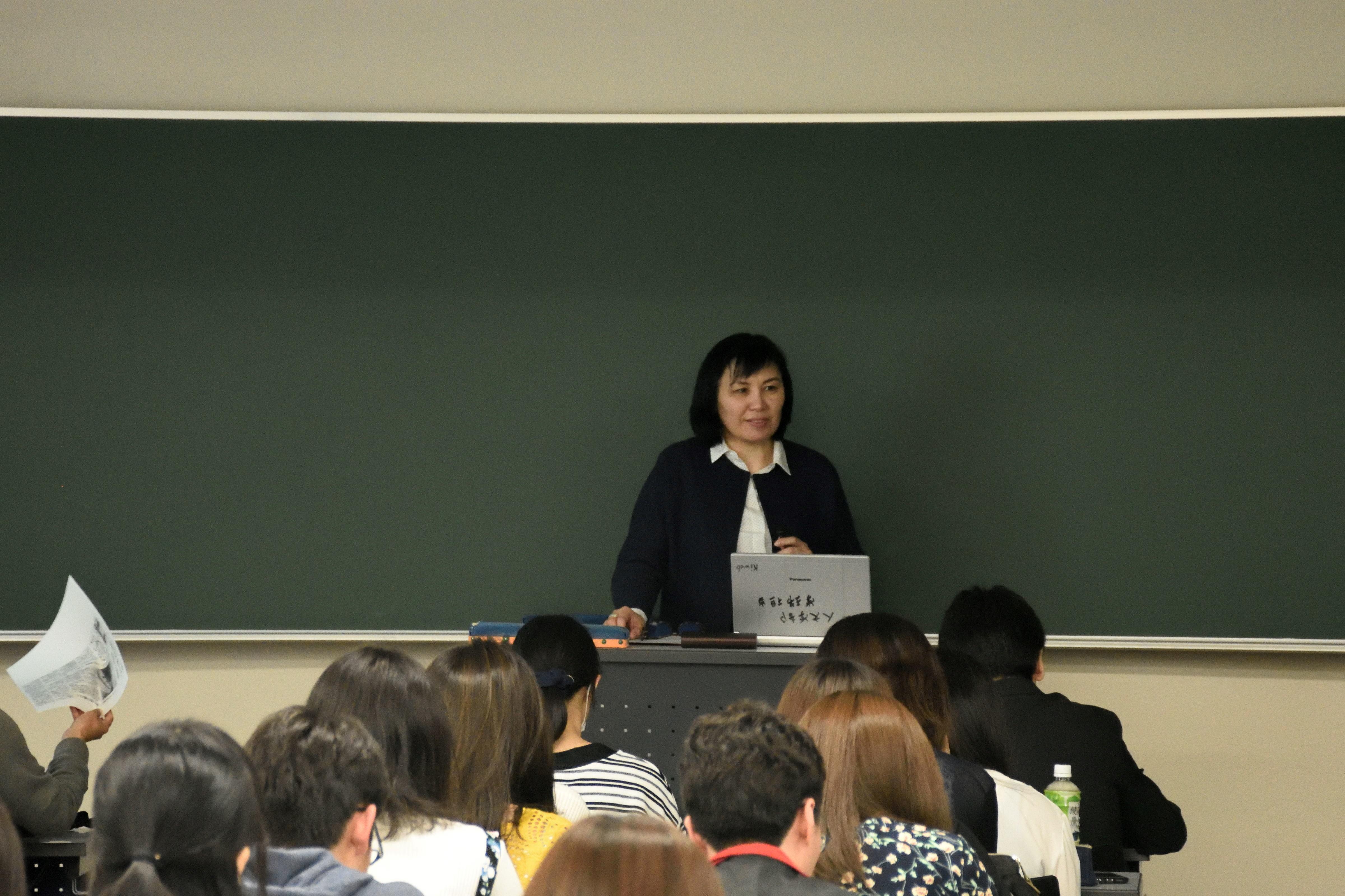 短期招聘教員講演会の写真