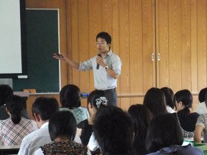 河上先生による「経済学的視点で考える地域政策」